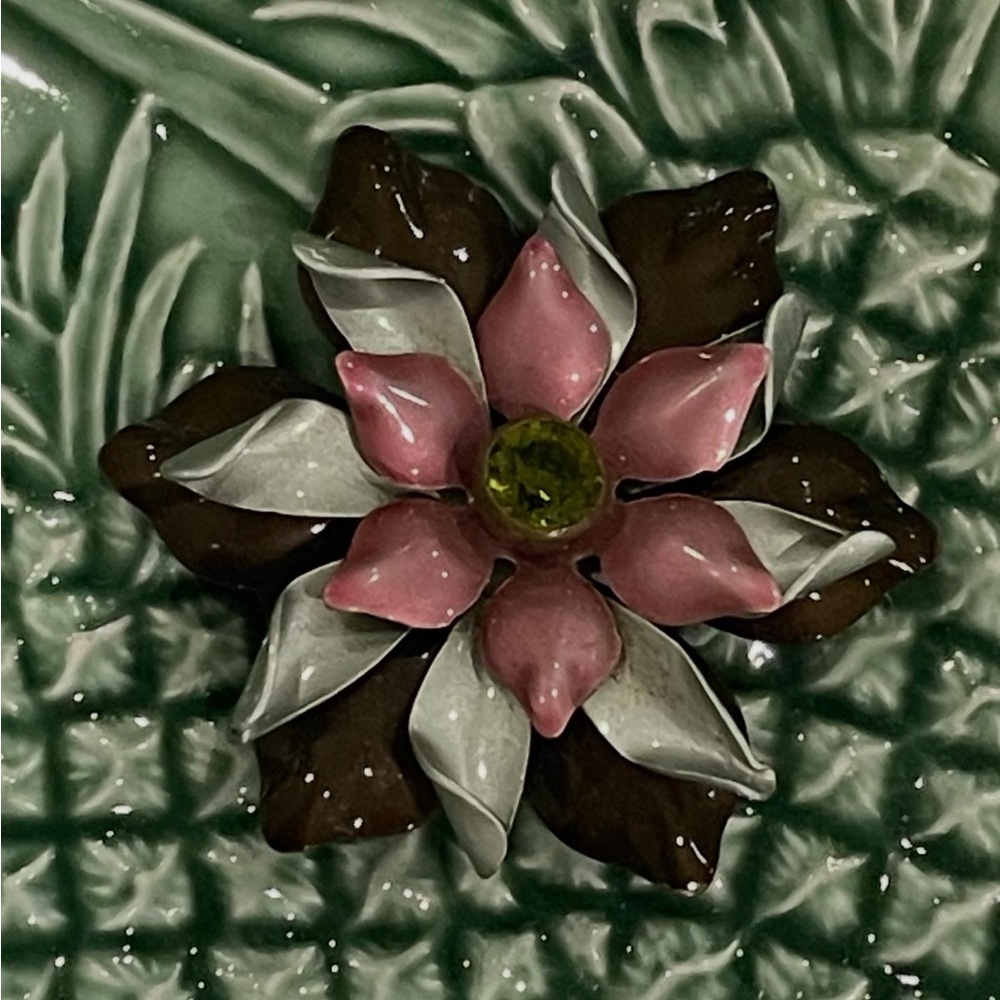 Vintage 90’s Lee Angel Enamel Flower Brooch